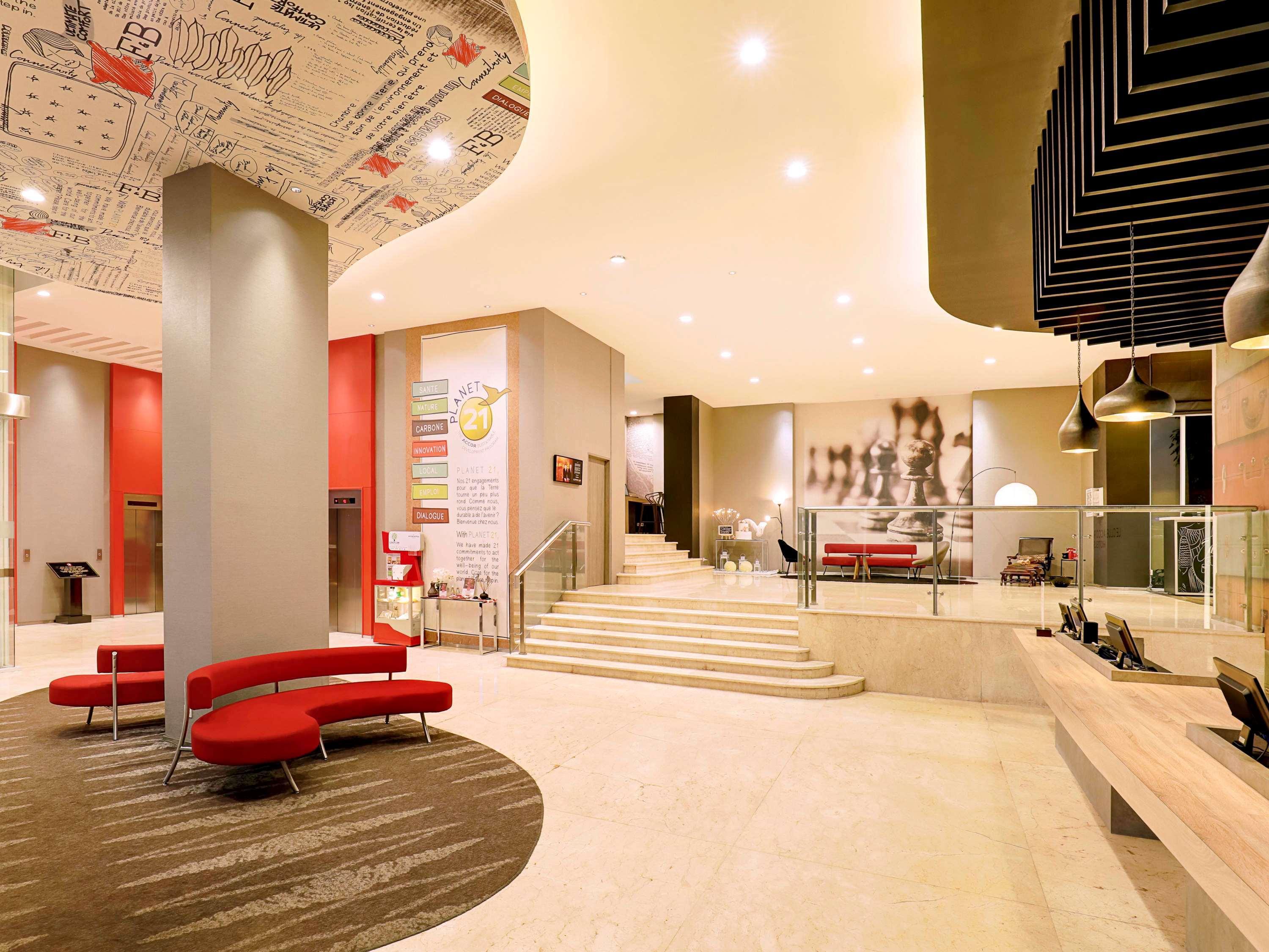 Ibis Jakarta Harmoni Esterno foto