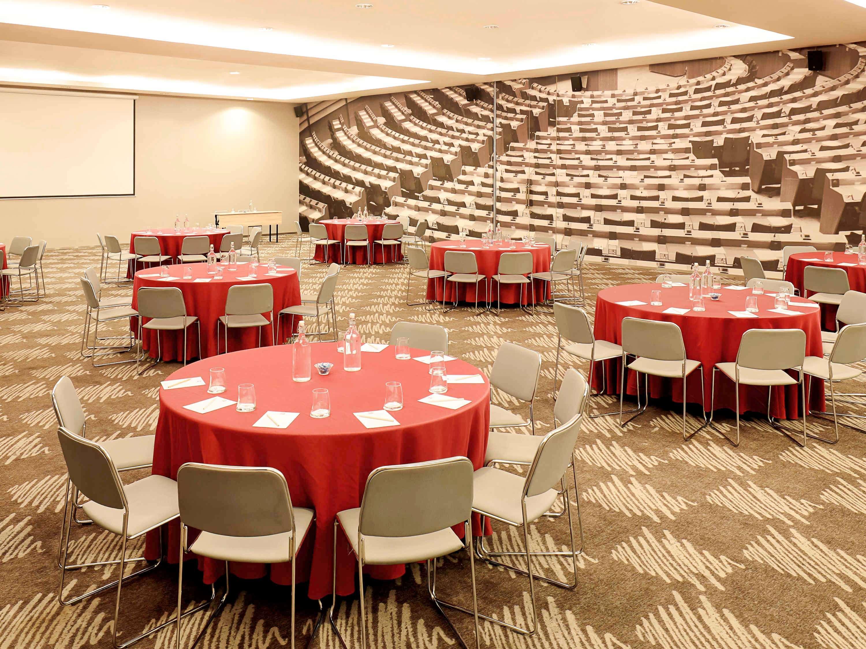Ibis Jakarta Harmoni Esterno foto