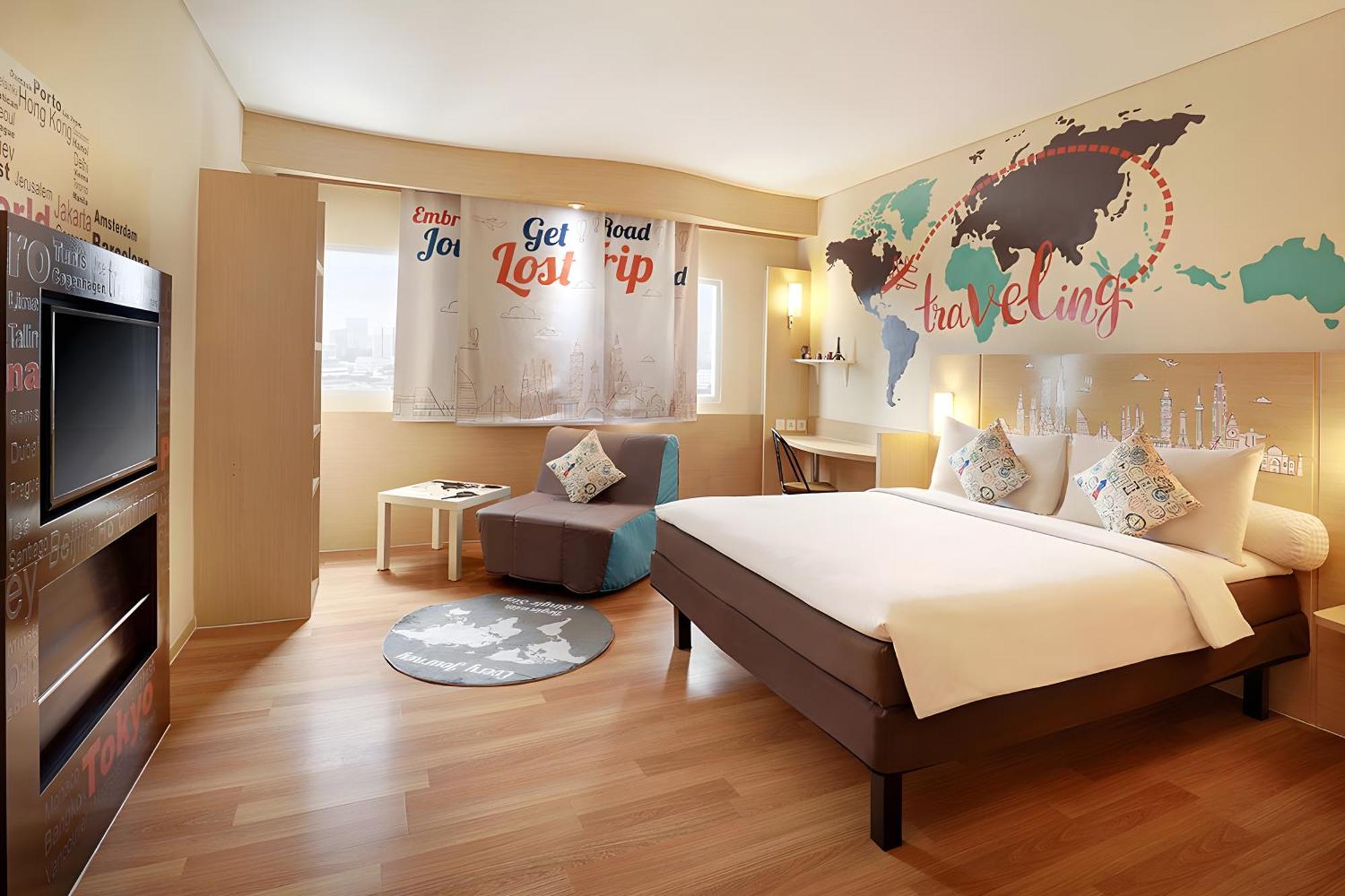 Ibis Jakarta Harmoni Esterno foto